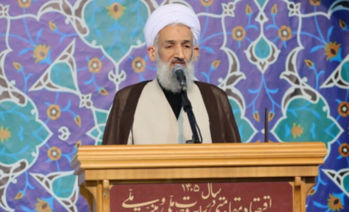 وحدت و بصیرت رمز پیروزی ملت در برابر دشمنان است