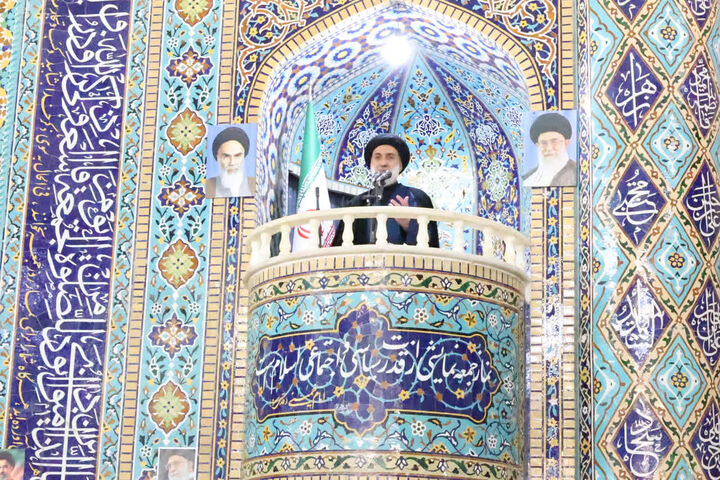 حفظ همبستگی و انسجام داخلی بزرگترین برگ برنده دشمن است