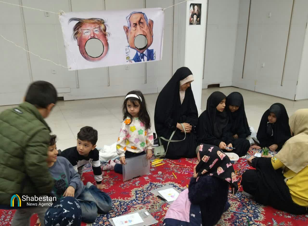 هنرنمایی دختران مفلحون در جنگ خیابانی