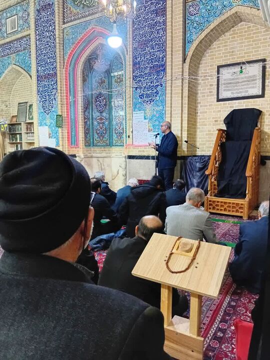 خروش مردم کرمانشاه، سیلی هر روزه به صورت دشمن متوهم است