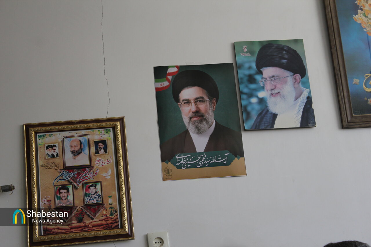 دیدار اعضای ستاد استان با خانواده‌های شهدای جنگ تحمیلی شهرستان بن