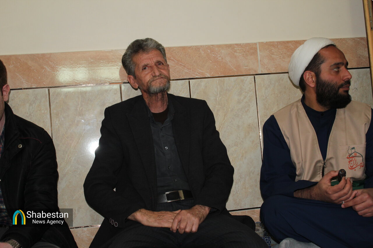 دیدار اعضای ستاد استان با خانواده‌های شهدای جنگ تحمیلی شهرستان بن