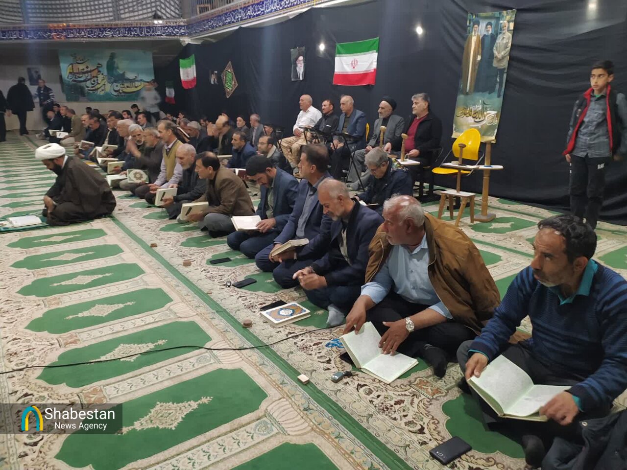 محفل نورانی انس با قرآن در خرم‌آباد