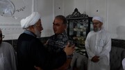 دیدار صمیمی نماینده ولی فقیه در هرمزگان با خانواده شهید دانش‌آموز و علمای اهل سنت منطقه مکران