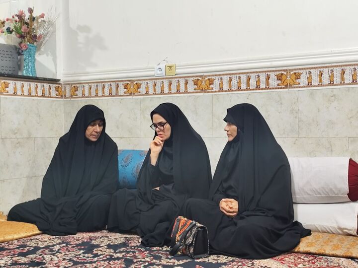 گفتگوی شبستان با مادر «شهیده فاطمه طاهری‌فرد»، مدیر دبستان دخترانه شجره طیبه میناب