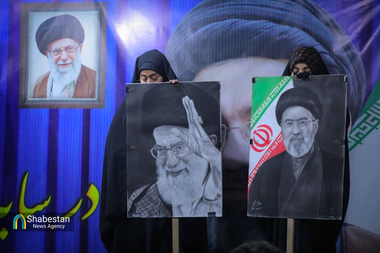 میدان داری بچه های مسجدی هشتگرد در عرصه تجمع های خیابانی