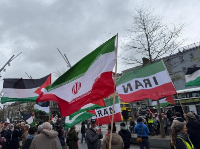 ایرلند؛ تظاهرات ضدجنگ در حمایت از ایران، لبنان و فلسطین + تصاویر