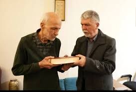 رونمایی از ترجمه متفاوت از قرآن کریم توسط وزیر فرهنگ