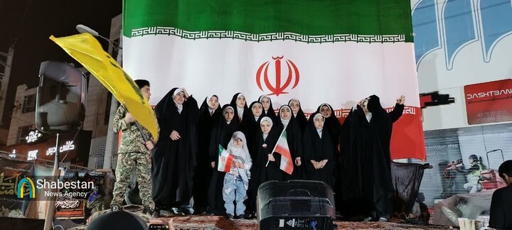 جهاد شبانه بچه‌های کانون فرهنگی برهان مشهد در خیابان