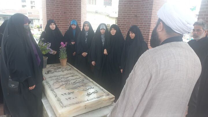 در امتداد راه میرزا؛ دختران سنگری در جوار مرد تاریخ