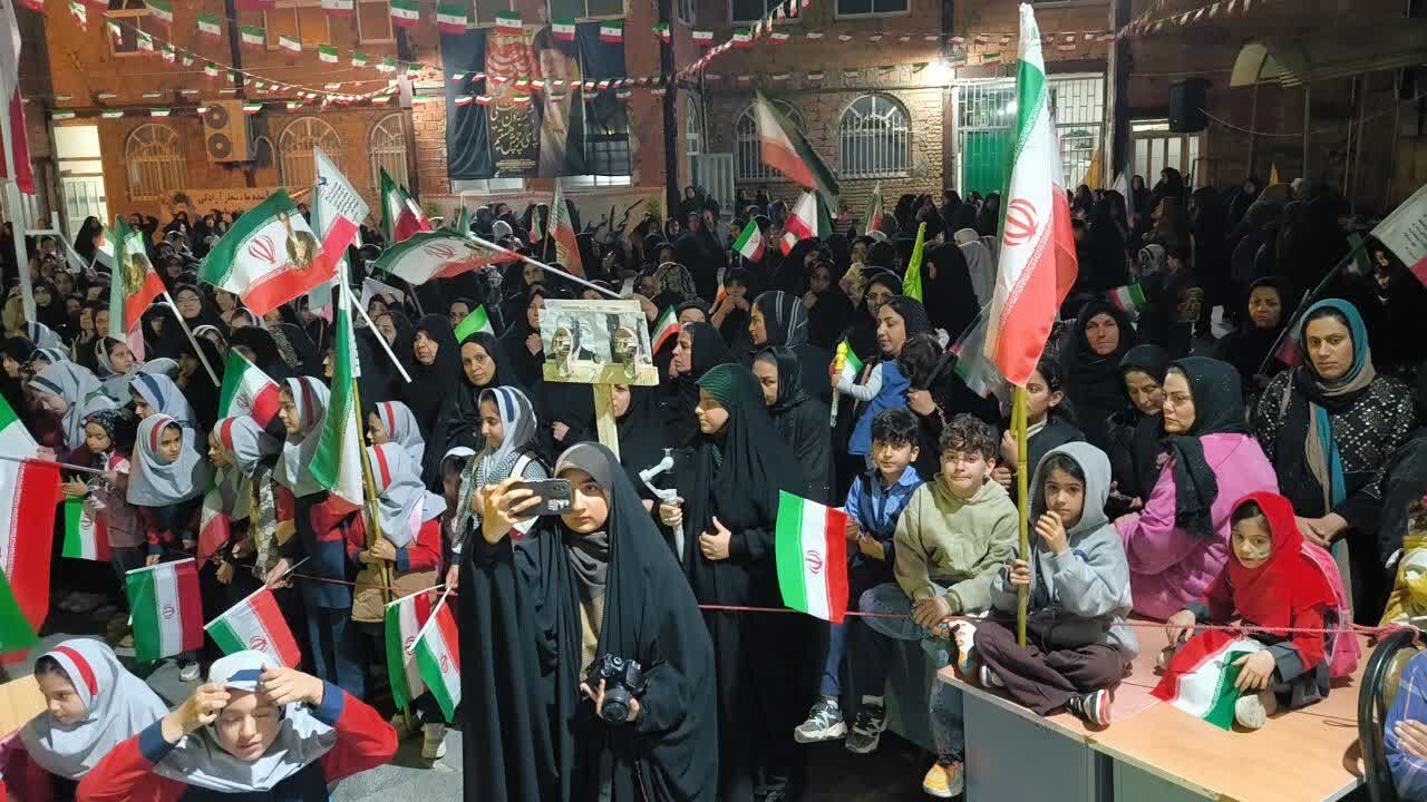 شهیدآباد؛ پایتخت غیرت و ولایتمداری و تجدید پیمان با آرمانهای رهبری