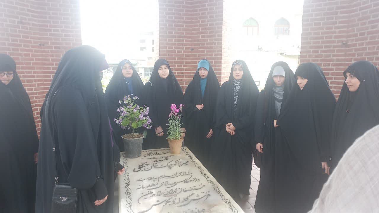 نهضت میرزا کوچک برگرفته از قیام سیدالشهداست
