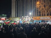 تجمع شبانه سنندجی ها در حمایت از انقلاب اسلامی