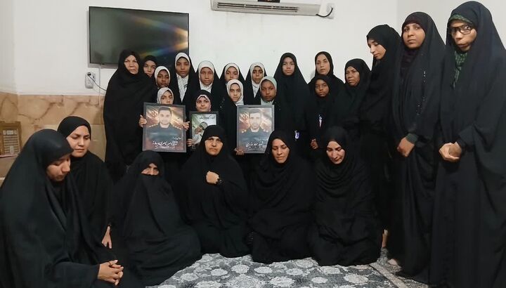 روایت ایثار در خانه‌های رودان؛ «سه‌شنبه‌های تکریم» این بار در خانه شهدای جنگ رمضان دهبارز