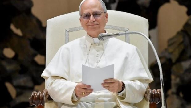 پاپ از توافق آتش‌بس ایران و آمریکا استقبال می‌کند