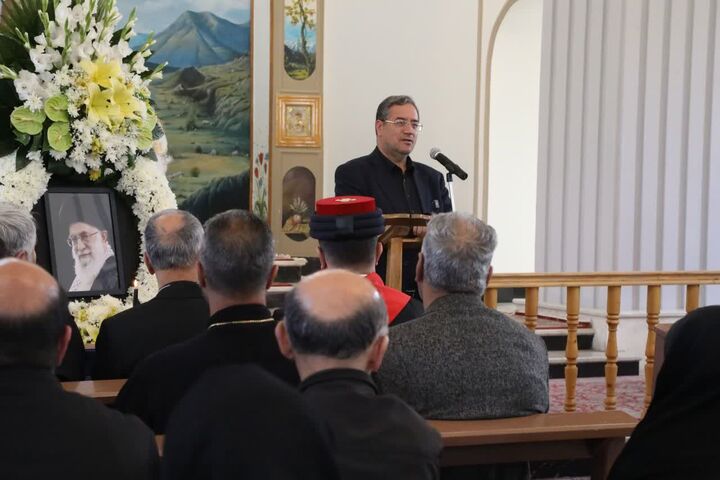 سیره مدیریتی رهبر شهید انقلاب الگوی مسئولان است