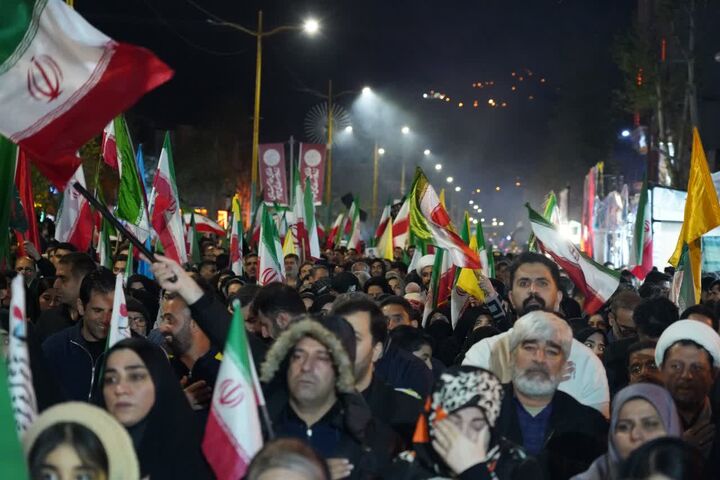 استقبال از شهدای قهرمان ارتش در خیابان انقلاب خرم‌آباد