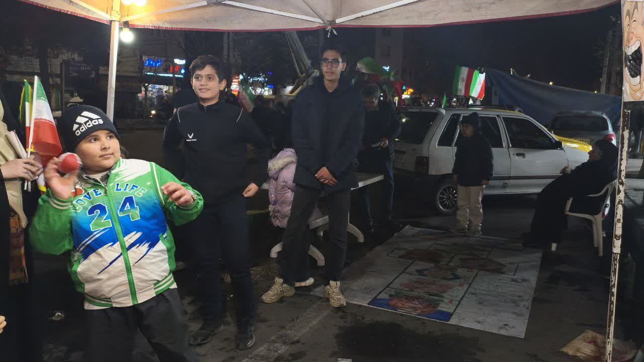 برپایی غرفه‌های فرهنگی و مسابقات ویژه کودکان در اجتماع مردمی مسجد جامع چهارصد دستگاه