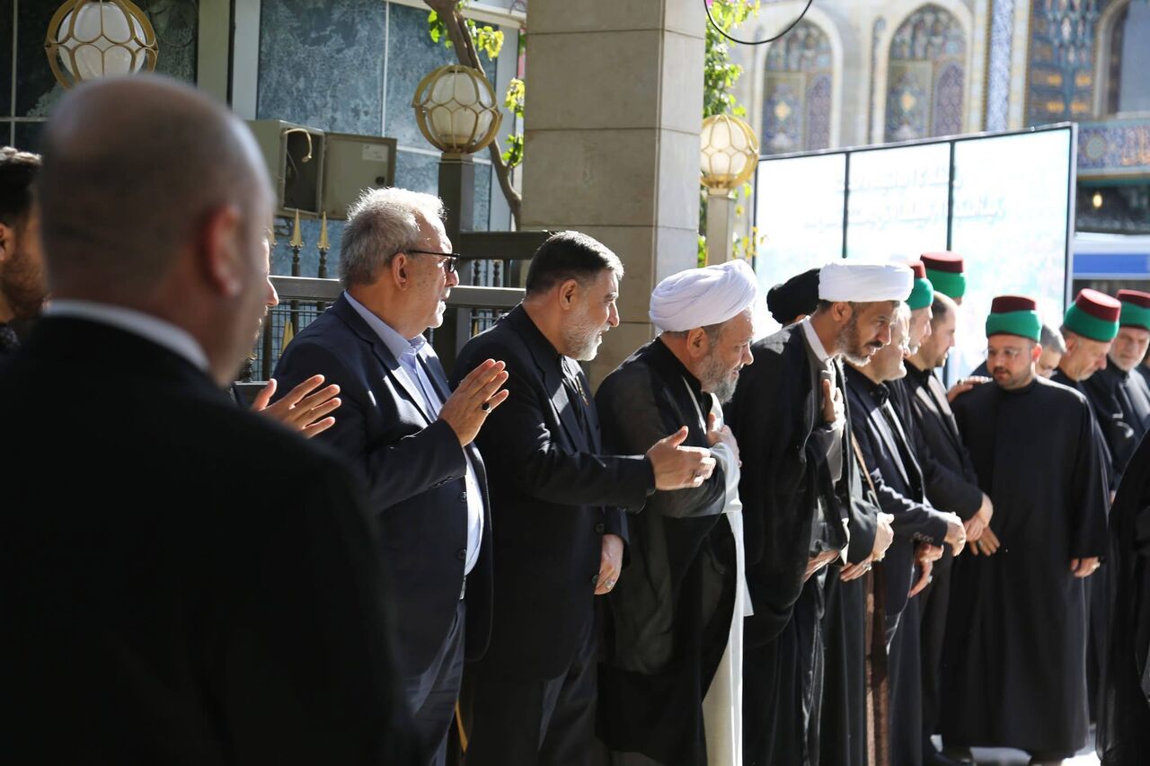 مراسم چهلم شهید آیت الله خامنهای در آستانهای مقدس امام حسین و عباس(ع) + عکس