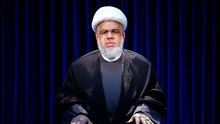 درخواست عالم بحرینی در اربعین رهبر شهید برای تظاهرات جهانی علیه جنایات آمریکا و صهیونیست ها