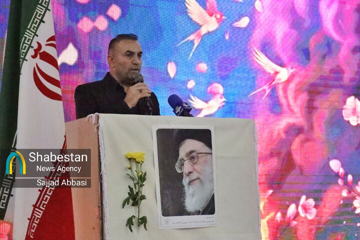 دانش‌آموزان آینده‌سازان ایران و میراث‌داران راه شهدا هستند