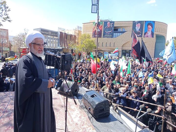 اربعین رهبر شهید؛ تشنه‌لب چون حسین(ع) و غریب چون علی(ع) /  ملت تا نابودی اسرائیل آرام نمی‌گیرد