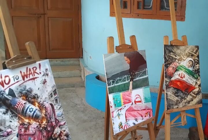 داکا میزبان نمایشگاه عکس گرامیداشت یاد شهدای مدرسه میناب شد