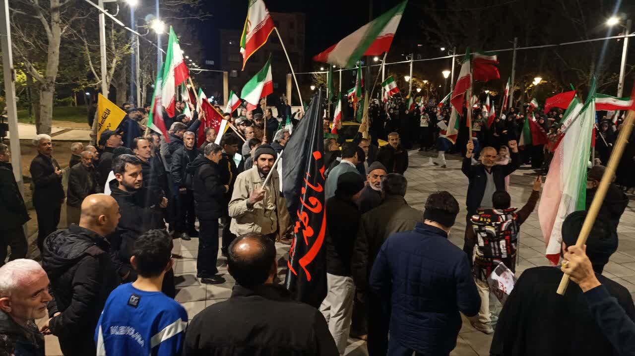 تأکید بر انسجام مردمی و تبیین بصیرت دینی در اجتماع شبانه مسجد جامع امام حسین(ع)