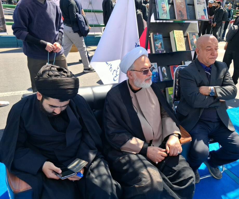 شهادت امام خامنه ای با استحکام پیوند امام و امت؛ وحدت و همبستگی مردم را بیشتر کرد