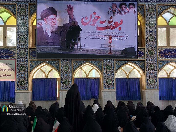 مصلی کرمان در اربعین رهبر شهید زهرایی شد