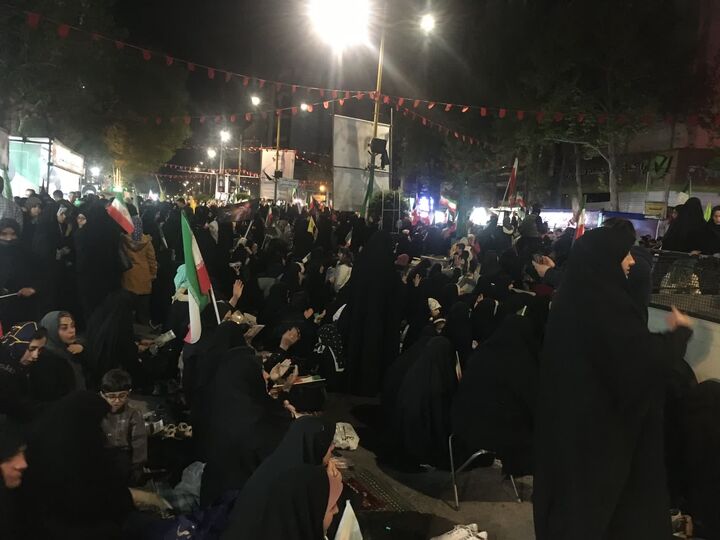 حضور حماسی بانوان بروجردی در چهل‌ویکمین شب حضور