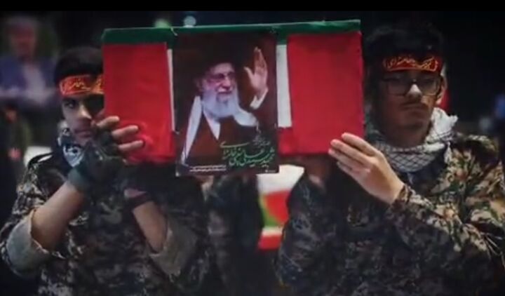 تشییع نمادین پیکر مطهر رهبر شهید در هادی شهر