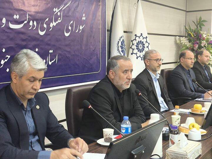 شکست دشمن در جنگ‌های اقتصادی، حاصل تأمین دقیق کالاهای اساسی و همراهی مردم است