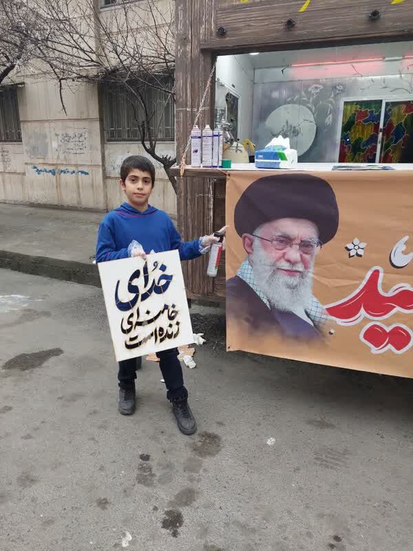 میدان داری نوجوانان فاطمی در اجتماع اقتدار بابل؛ از برپایی موکب تا مشارکت اجتماعی