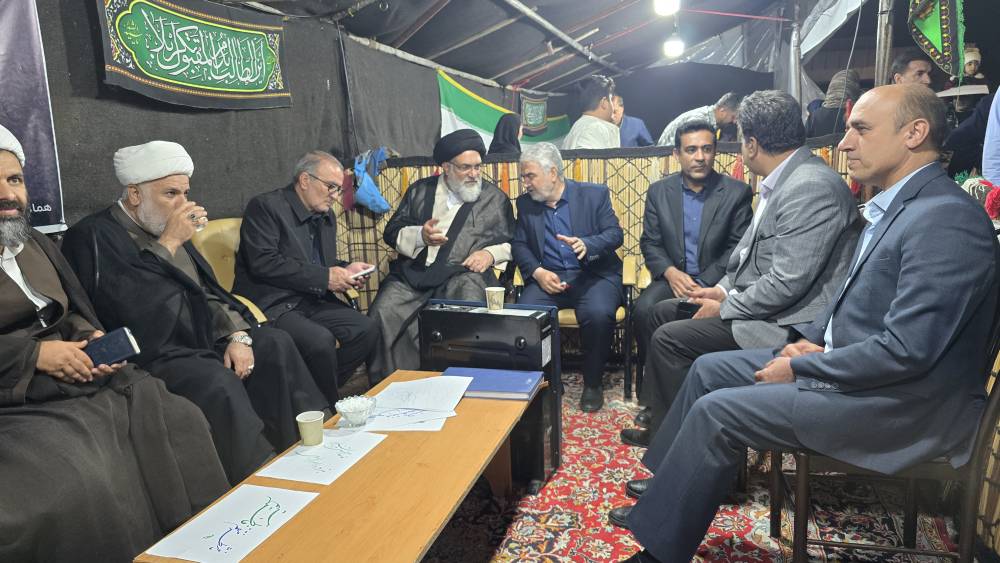 تأکید بر نقش هنرمندان در «رستاخیز مردمی»/تقدیر از خالقان آثار خلاقانه هنری