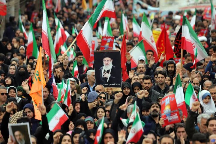 «صالحٌ بعد صالح»؛ روایتی نو از حماسه با صدای گروه سرود فدائیان رهبر