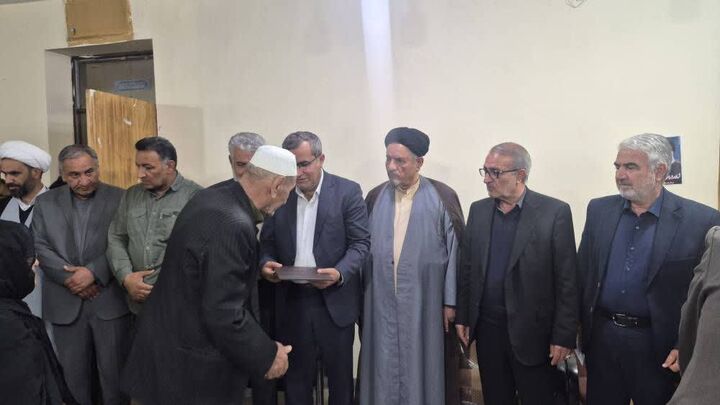 روحیه صبر، ایثار و استقامت خانواده شهدا، الگوی بی‌نظیری برای جامعه است