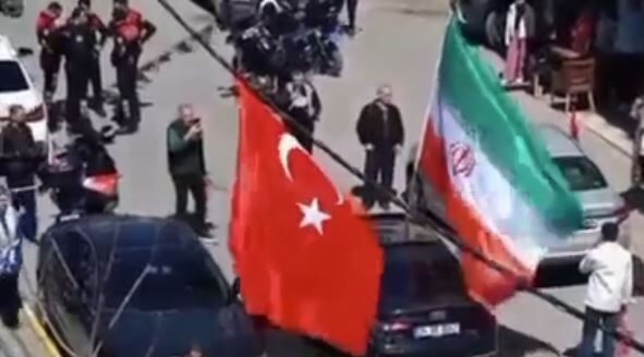 کاروان خودرویی ترکیه در حمایت از جمهوری اسلامی ایران