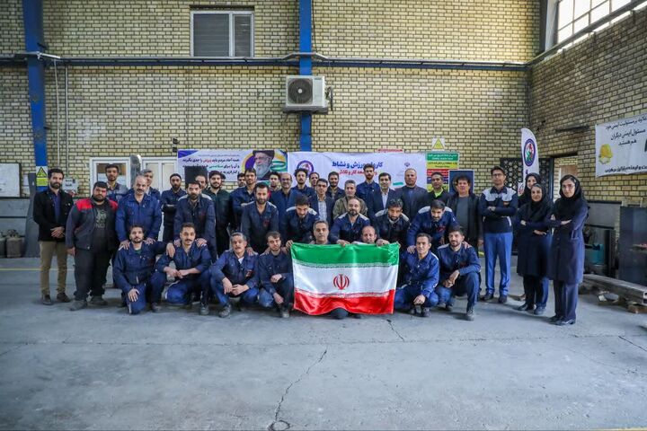 تقویت روحیه و پایداری اجتماعی در میان کارگران استان مرکزی از طریق پویش ورزشی