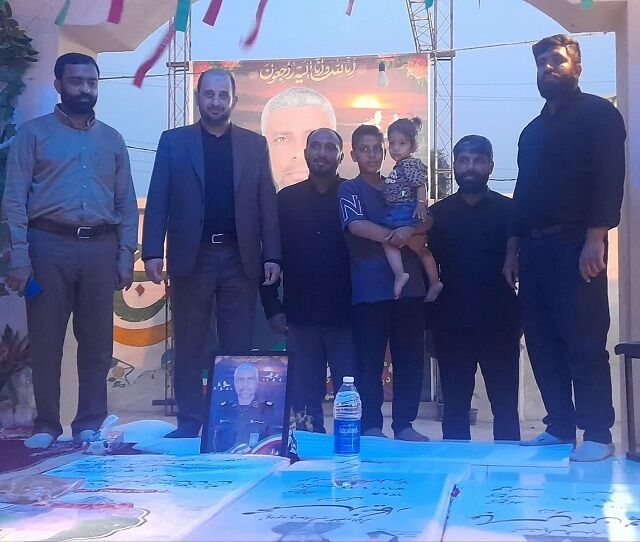 شبی که هانیه ۲ ساله شد؛ بچه‌های مسجد برای دختر شهید جشن تولد گرفتند