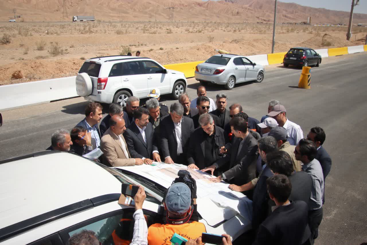 پیشرفت فیزیکی آزادراه حرم تا حرم ۹۵ درصد است