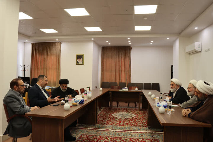 اعلام آمادگی دانشگاه فقه کوفه برای میزبانی کنگره امناالرسل