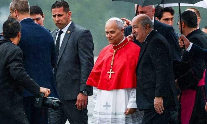 آغاز سفر پاپ به آفریقا از الجزایر/پاپ: خداوند برای همه ملت‌ها صلح می‌خواهد + عکس