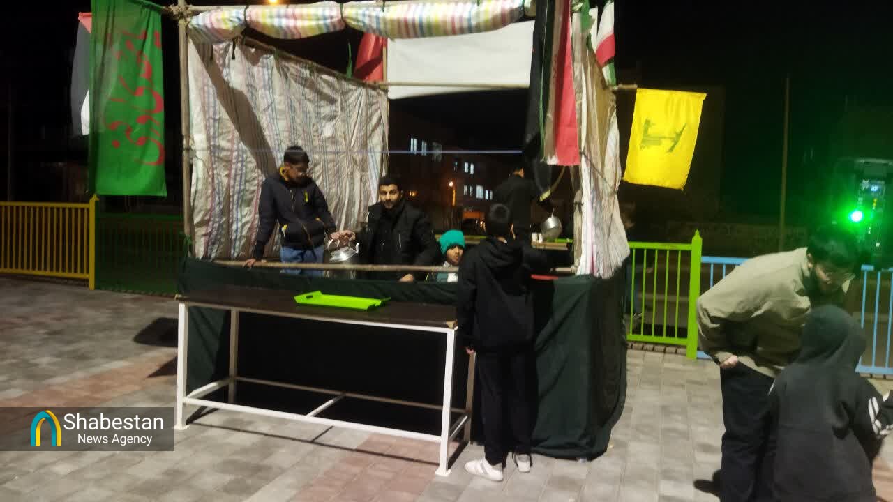 مسجدی امام خمینی (ره) مهرشهر؛ از سازه موقت تا پایگاه فرهنگی محله