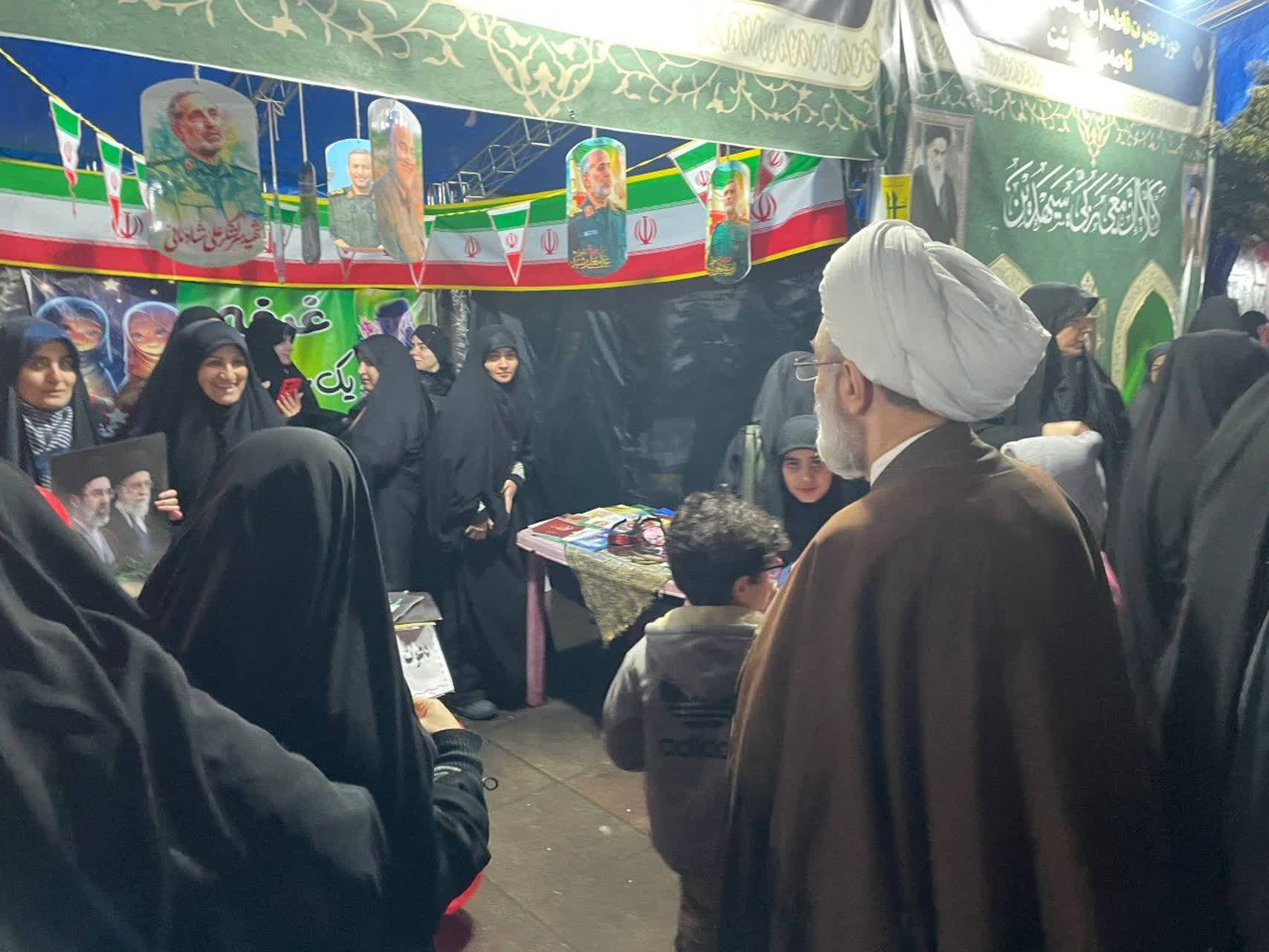 حافظان سنگر خیابان، مایه آسایش و افتخار ملت هستند