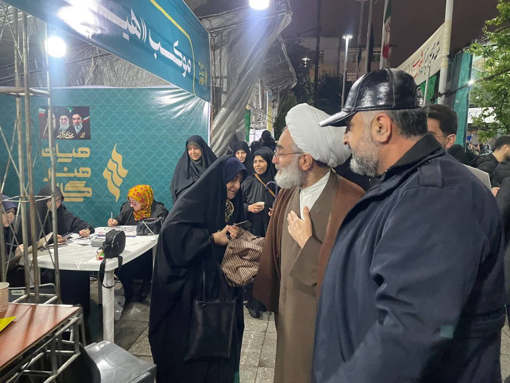 حافظان سنگر خیابان، مایه آسایش و افتخار ملت هستند