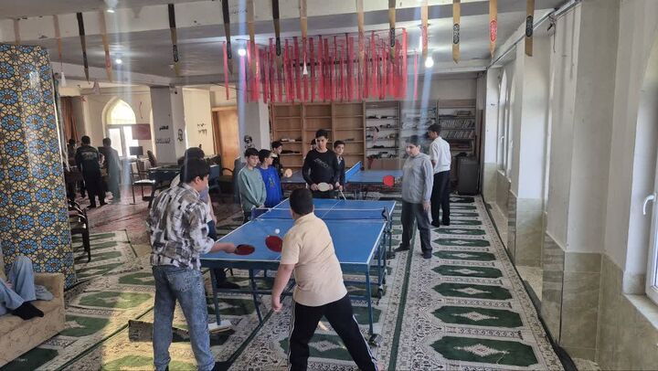 ضیافتی از شور جوانی؛ مسجد حضرت فاطمه‌الزهرا (س) بروجن میزبان رقابت‌های دوستانه نوجوانان شد