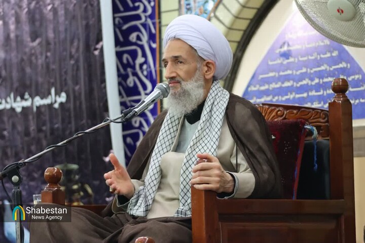 سبک نشمردن نماز آخرین سفارش رئیس مذهب شیعه