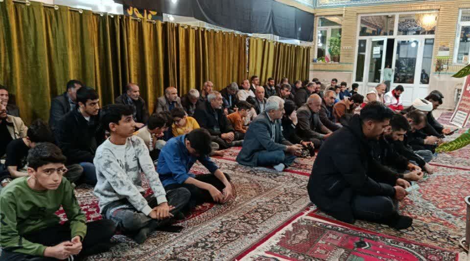 کاروان نوجوانان بشارت در سوگ صادق آلمحمد؛ مسجد دستنا غرق در عطر عزا