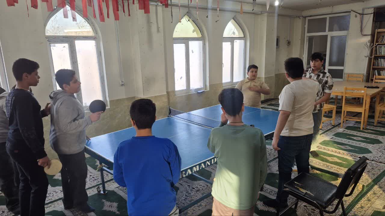 ضیافتی از شور جوانی؛ مسجد حضرت فاطمه‌الزهرا (س) بروجن میزبان رقابت‌های دوستانه نوجوانان شد